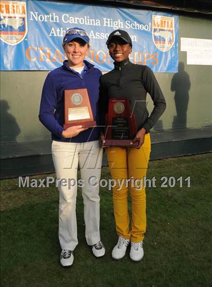Thumbnail 1 in NCHSAA 4A Championships (Day 2) photogallery.