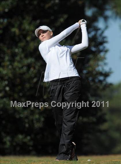 Thumbnail 1 in NCHSAA 4A Championships (Day 2) photogallery.