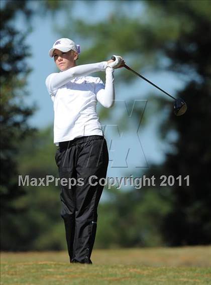 Thumbnail 1 in NCHSAA 4A Championships (Day 2) photogallery.