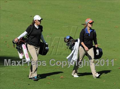 Thumbnail 1 in NCHSAA 4A Championships (Day 2) photogallery.
