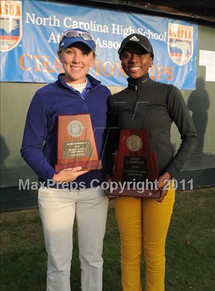Thumbnail 2 in NCHSAA 4A Championships (Day 2) photogallery.