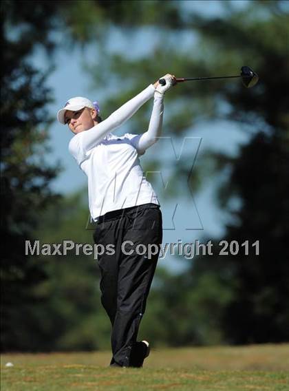 Thumbnail 2 in NCHSAA 4A Championships (Day 2) photogallery.
