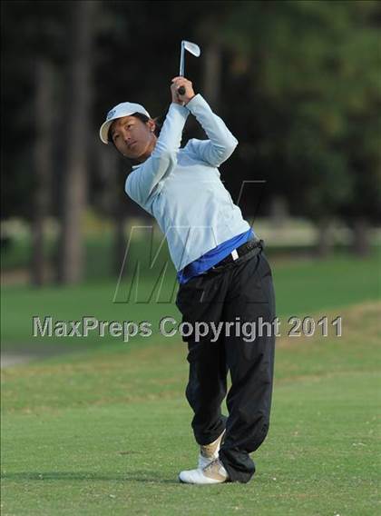 Thumbnail 1 in NCHSAA 4A Championships (Day 2) photogallery.