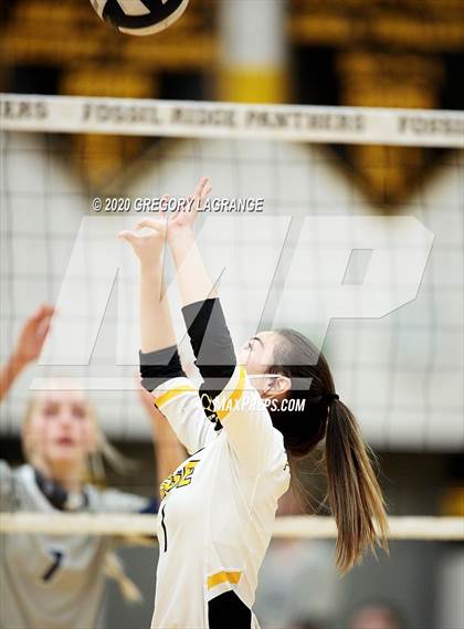 Thumbnail 1 in Keller vs Fossil Ridge photogallery.