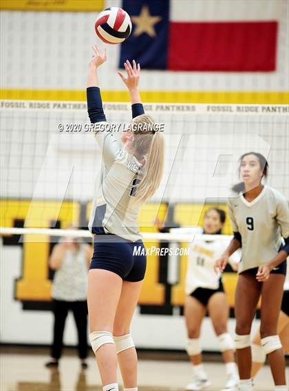 Thumbnail 2 in Keller vs Fossil Ridge photogallery.
