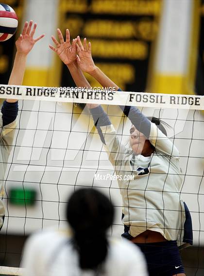 Thumbnail 3 in Keller vs Fossil Ridge photogallery.