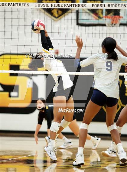 Thumbnail 2 in Keller vs Fossil Ridge photogallery.