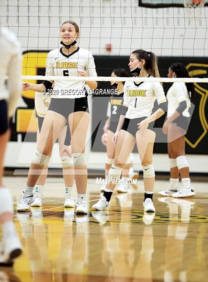 Thumbnail 2 in Keller vs Fossil Ridge photogallery.