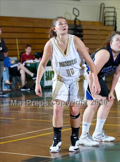 Thumbnail 1 in Palos Verdes Peninsula vs. Dana Hills (Santa Barbara Tournament of Champions) photogallery.