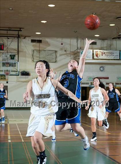 Thumbnail 2 in Palos Verdes Peninsula vs. Dana Hills (Santa Barbara Tournament of Champions) photogallery.