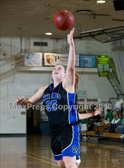 Thumbnail 2 in Palos Verdes Peninsula vs. Dana Hills (Santa Barbara Tournament of Champions) photogallery.