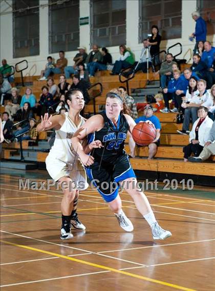 Thumbnail 1 in Palos Verdes Peninsula vs. Dana Hills (Santa Barbara Tournament of Champions) photogallery.