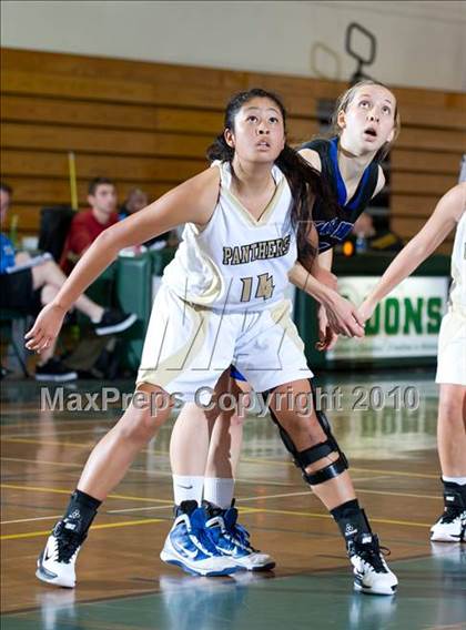 Thumbnail 3 in Palos Verdes Peninsula vs. Dana Hills (Santa Barbara Tournament of Champions) photogallery.