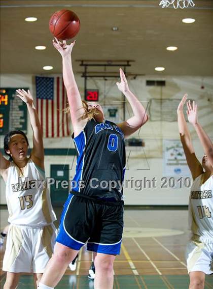 Thumbnail 1 in Palos Verdes Peninsula vs. Dana Hills (Santa Barbara Tournament of Champions) photogallery.