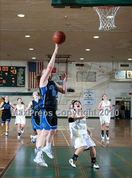 Thumbnail 3 in Palos Verdes Peninsula vs. Dana Hills (Santa Barbara Tournament of Champions) photogallery.