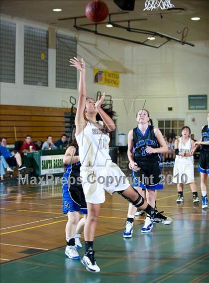 Thumbnail 1 in Palos Verdes Peninsula vs. Dana Hills (Santa Barbara Tournament of Champions) photogallery.