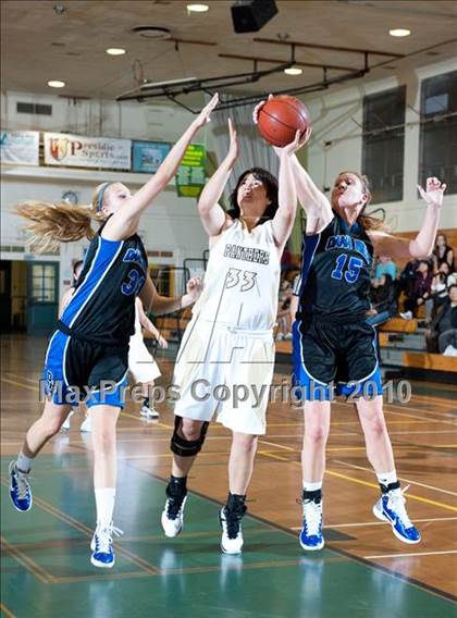 Thumbnail 1 in Palos Verdes Peninsula vs. Dana Hills (Santa Barbara Tournament of Champions) photogallery.