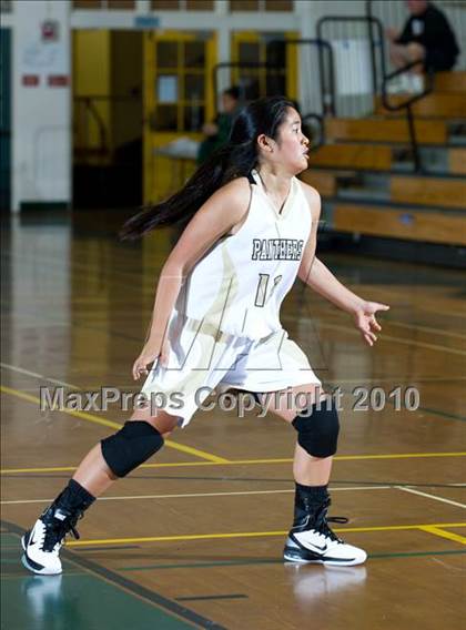 Thumbnail 1 in Palos Verdes Peninsula vs. Dana Hills (Santa Barbara Tournament of Champions) photogallery.