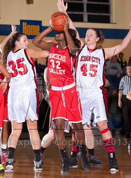 Thumbnail 2 in Ocean City vs. Rancocas Valley (Prime Events Shootout) photogallery.