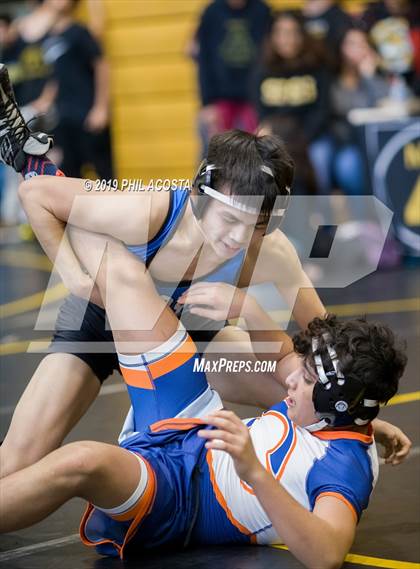 Thumbnail 3 in 24th Sam DeJohn Invitational Tournament photogallery.