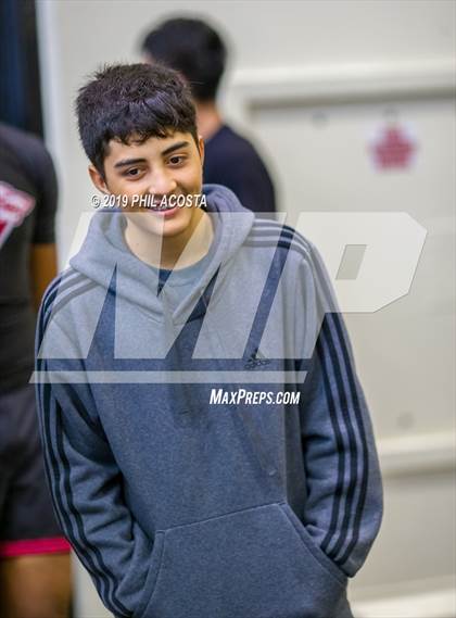Thumbnail 1 in 24th Sam DeJohn Invitational Tournament photogallery.