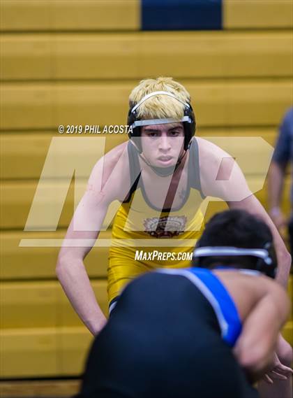 Thumbnail 3 in 24th Sam DeJohn Invitational Tournament photogallery.