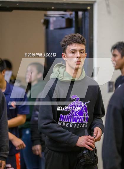 Thumbnail 1 in 24th Sam DeJohn Invitational Tournament photogallery.