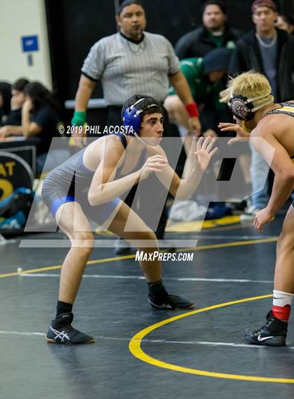 Thumbnail 1 in 24th Sam DeJohn Invitational Tournament photogallery.