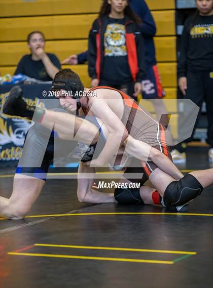 Thumbnail 2 in 24th Sam DeJohn Invitational Tournament photogallery.