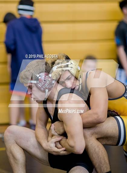 Thumbnail 1 in 24th Sam DeJohn Invitational Tournament photogallery.