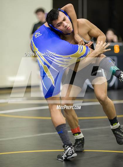 Thumbnail 1 in 24th Sam DeJohn Invitational Tournament photogallery.