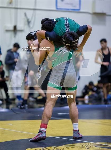 Thumbnail 3 in 24th Sam DeJohn Invitational Tournament photogallery.