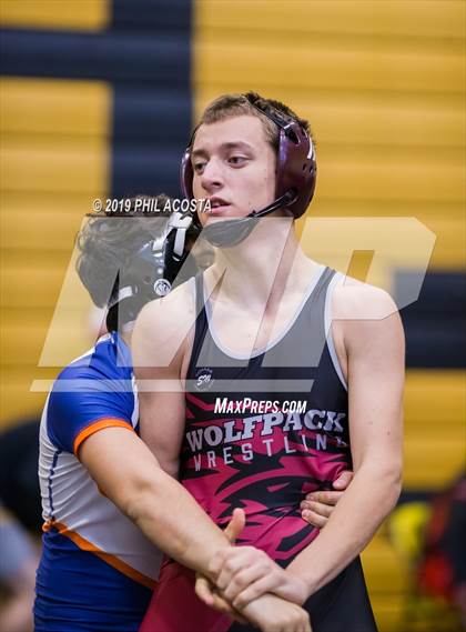 Thumbnail 2 in 24th Sam DeJohn Invitational Tournament photogallery.