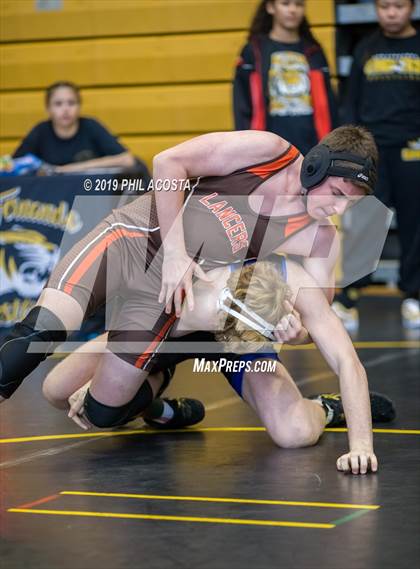 Thumbnail 2 in 24th Sam DeJohn Invitational Tournament photogallery.