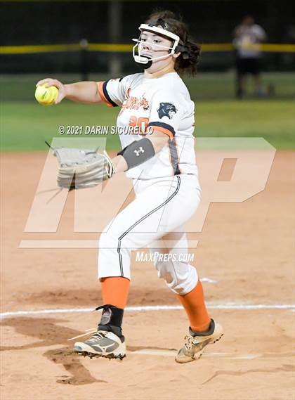 Thumbnail 2 in Ray vs Superior (AIA 1A Round 1 Playoff) photogallery.
