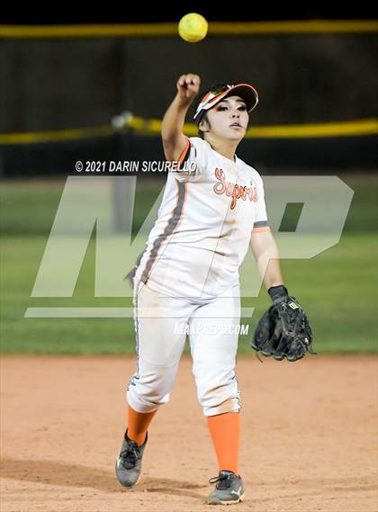 Thumbnail 3 in Ray vs Superior (AIA 1A Round 1 Playoff) photogallery.