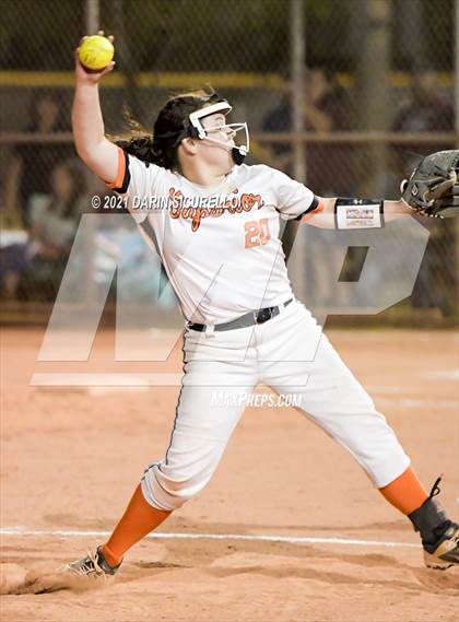 Thumbnail 2 in Ray vs Superior (AIA 1A Round 1 Playoff) photogallery.