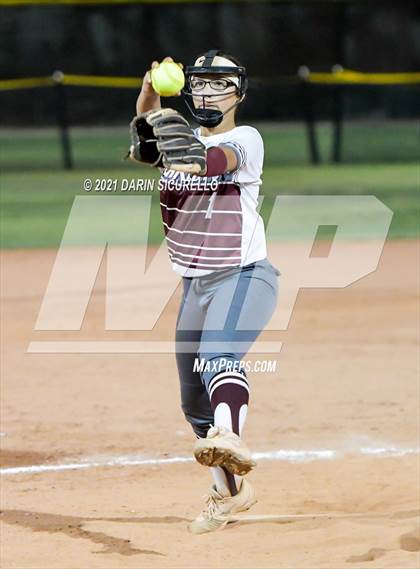 Thumbnail 3 in Ray vs Superior (AIA 1A Round 1 Playoff) photogallery.