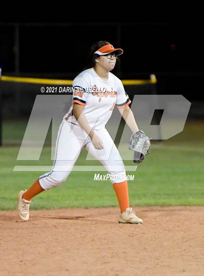 Thumbnail 2 in Ray vs Superior (AIA 1A Round 1 Playoff) photogallery.