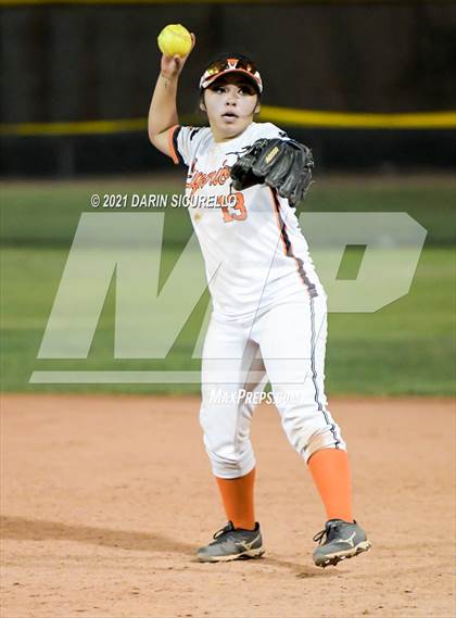 Thumbnail 1 in Ray vs Superior (AIA 1A Round 1 Playoff) photogallery.