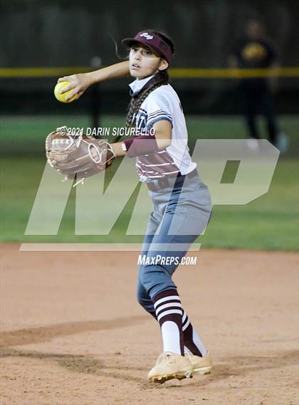 Thumbnail 1 in Ray vs Superior (AIA 1A Round 1 Playoff) photogallery.
