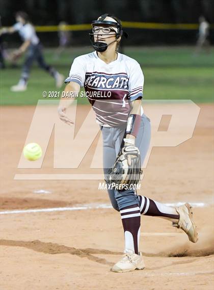 Thumbnail 2 in Ray vs Superior (AIA 1A Round 1 Playoff) photogallery.