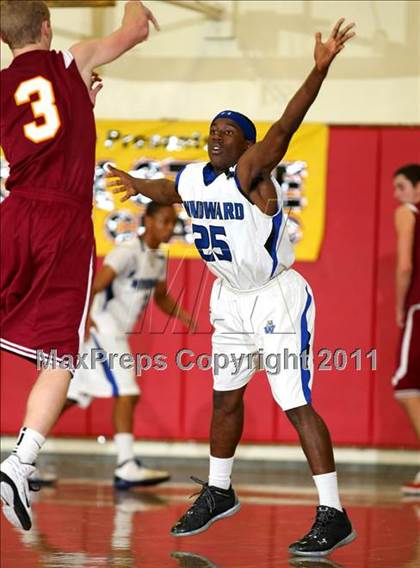 Thumbnail 3 in Torrey Pines vs. Windward (Fairfax State Preview Classic) photogallery.