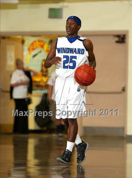 Thumbnail 2 in Torrey Pines vs. Windward (Fairfax State Preview Classic) photogallery.