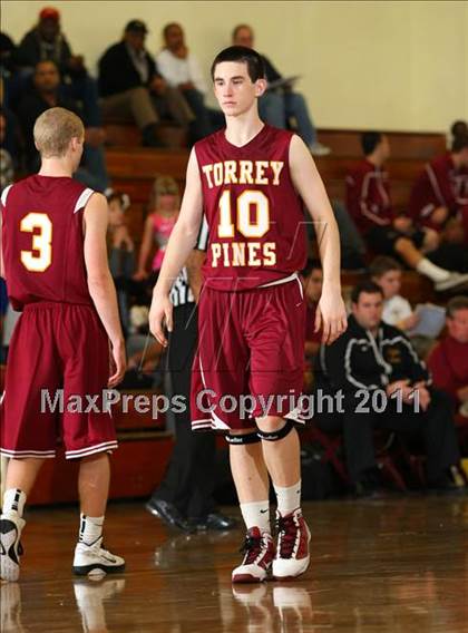 Thumbnail 3 in Torrey Pines vs. Windward (Fairfax State Preview Classic) photogallery.
