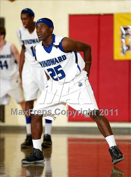 Thumbnail 2 in Torrey Pines vs. Windward (Fairfax State Preview Classic) photogallery.