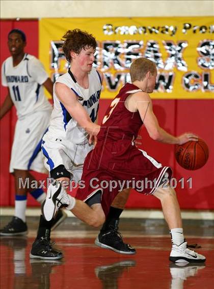 Thumbnail 2 in Torrey Pines vs. Windward (Fairfax State Preview Classic) photogallery.