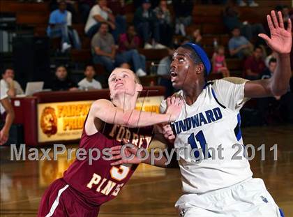 Thumbnail 2 in Torrey Pines vs. Windward (Fairfax State Preview Classic) photogallery.