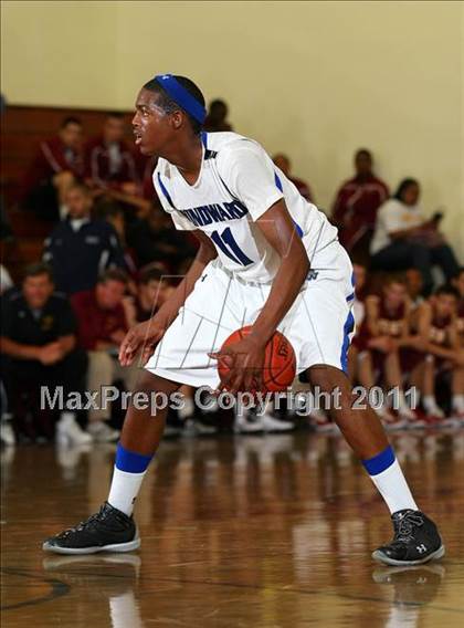 Thumbnail 3 in Torrey Pines vs. Windward (Fairfax State Preview Classic) photogallery.