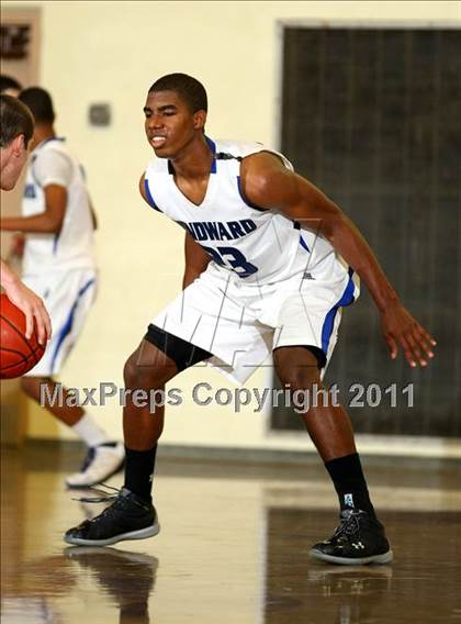 Thumbnail 1 in Torrey Pines vs. Windward (Fairfax State Preview Classic) photogallery.